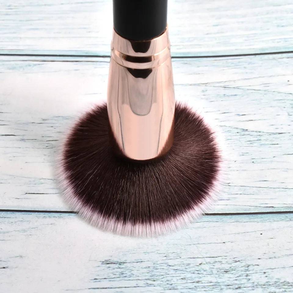 Professional Makeup Powder Brush