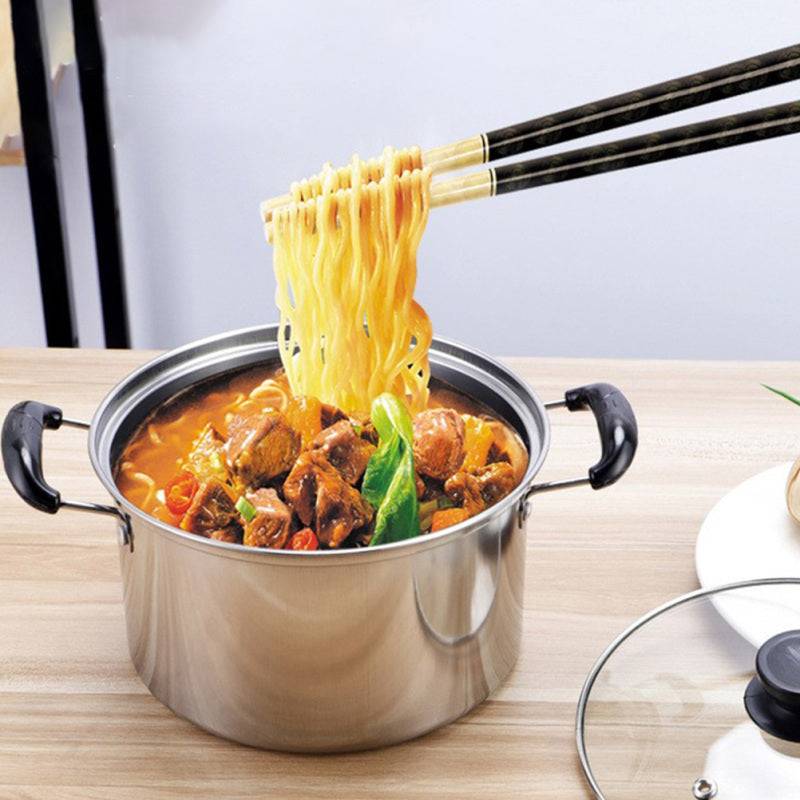 Stainless Steel Induction Pot 20CM filled with cooked noodles and vegetables, showcasing its heat retention and cooking performance.
