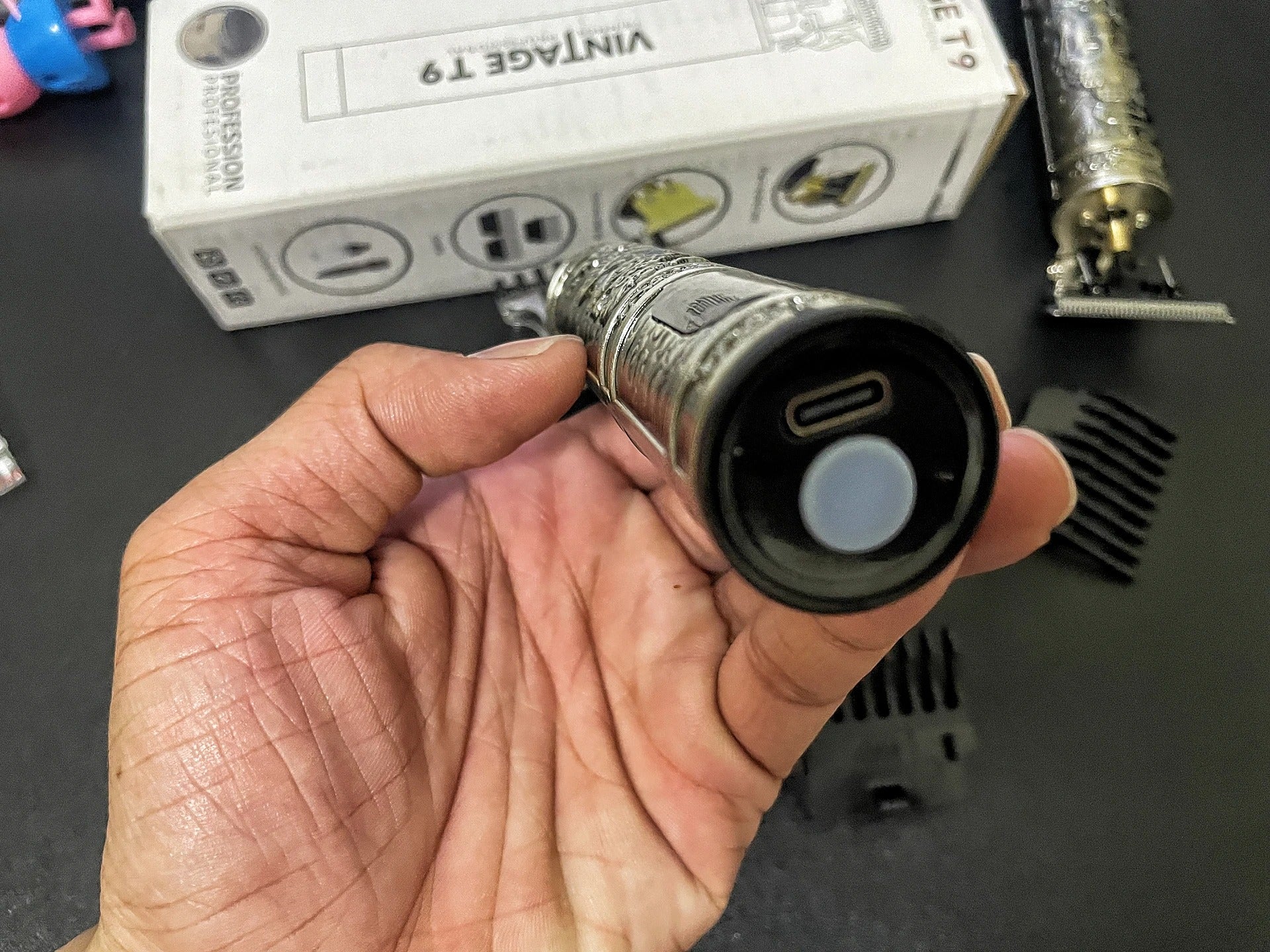 Close-up of the USB charging port on the Professional Hair Clipper WS-T789, showcasing its modern rechargeable functionality.