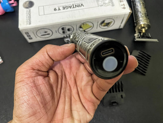 Close-up of the USB charging port on the Professional Hair Clipper WS-T789, showcasing its modern rechargeable functionality.