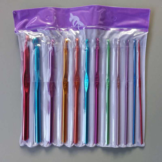 Complete 12PCS aluminum crochet hooks set in a transparent purple pouch, perfect for organized wool weaving and crafting on the go.