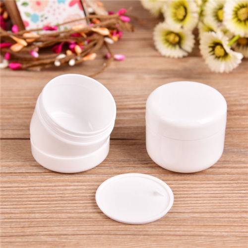 Plastic Cosmetic Cream Bottles 25 ml, white refillable containers for face cream and skincare products. Ideal for travel and storage.
