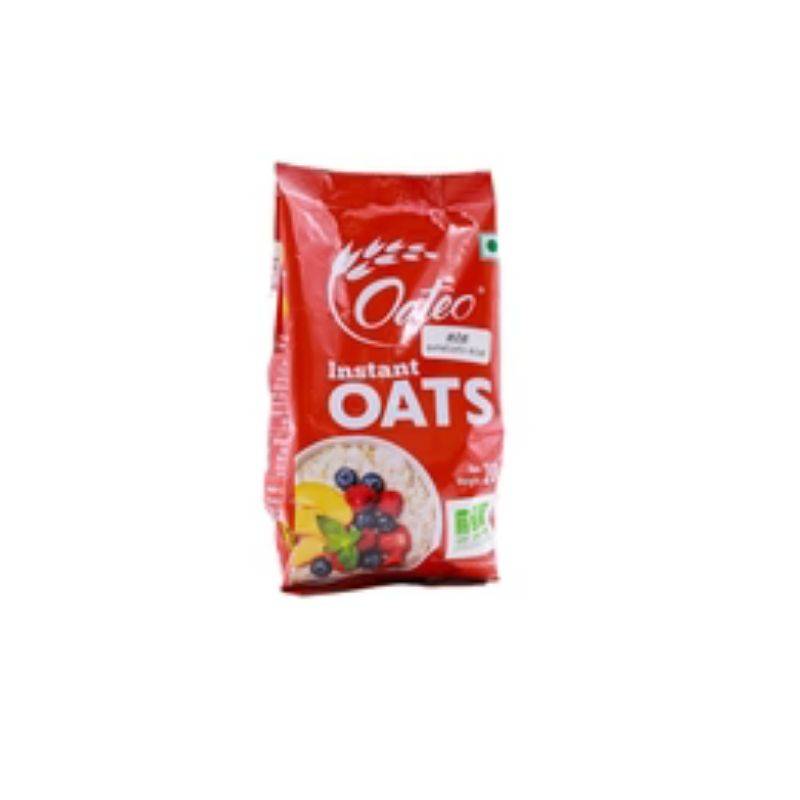 Oateo Instant Oats 1kg pouch in red packaging, gluten-free quick oats ideal for heart health and weight loss, perfect for daily breakfast.