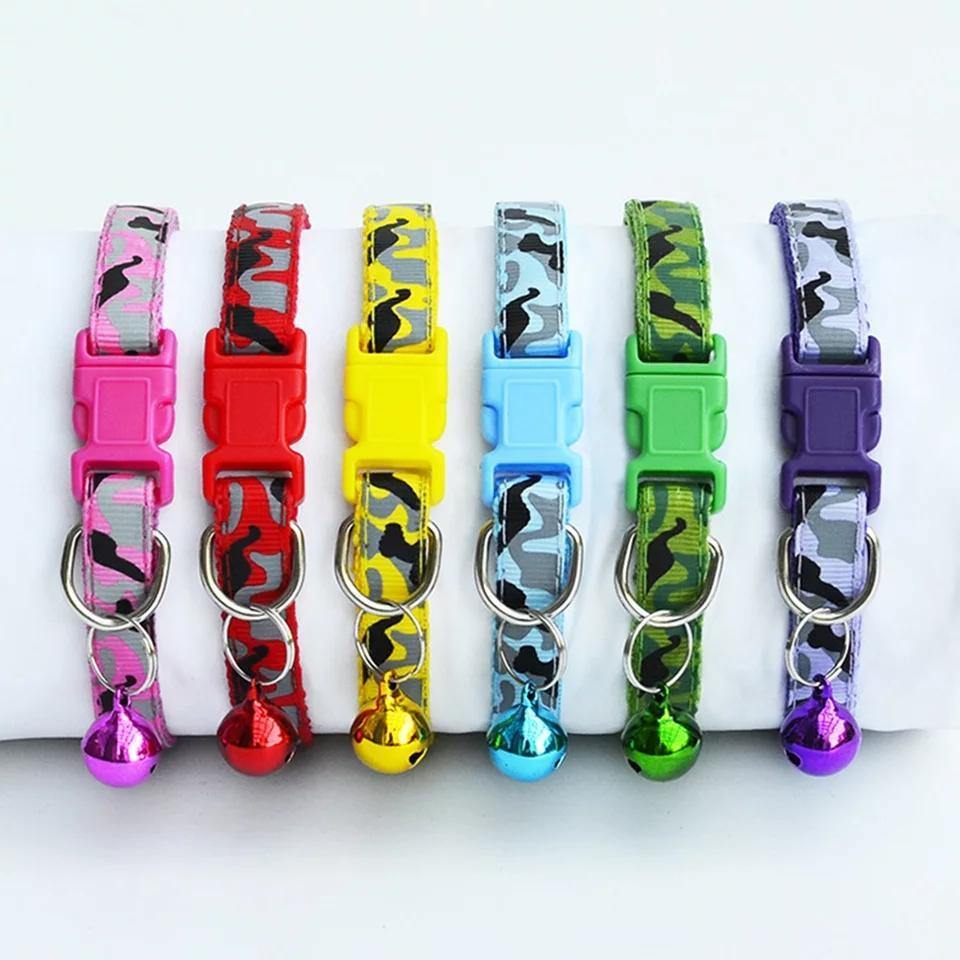 Colorful adjustable cat puppy collars with safety bells, ideal for pets up to 33 cm. Nylon design ensures comfort and durability.