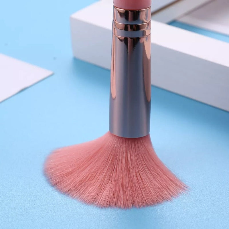 makeup powder brush