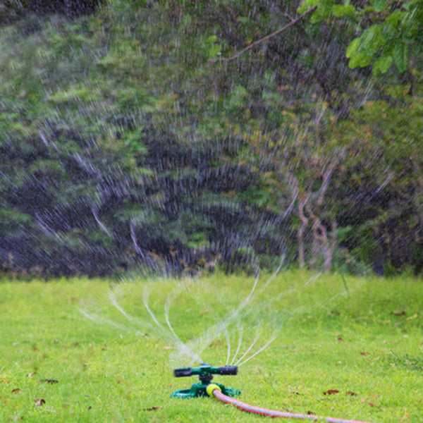 Garden Water Sprinkler With 3 Arm